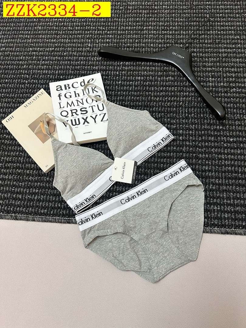 Calvin Klein - Komplet bielizny damskiej w 4 kolorach - obrazek 2