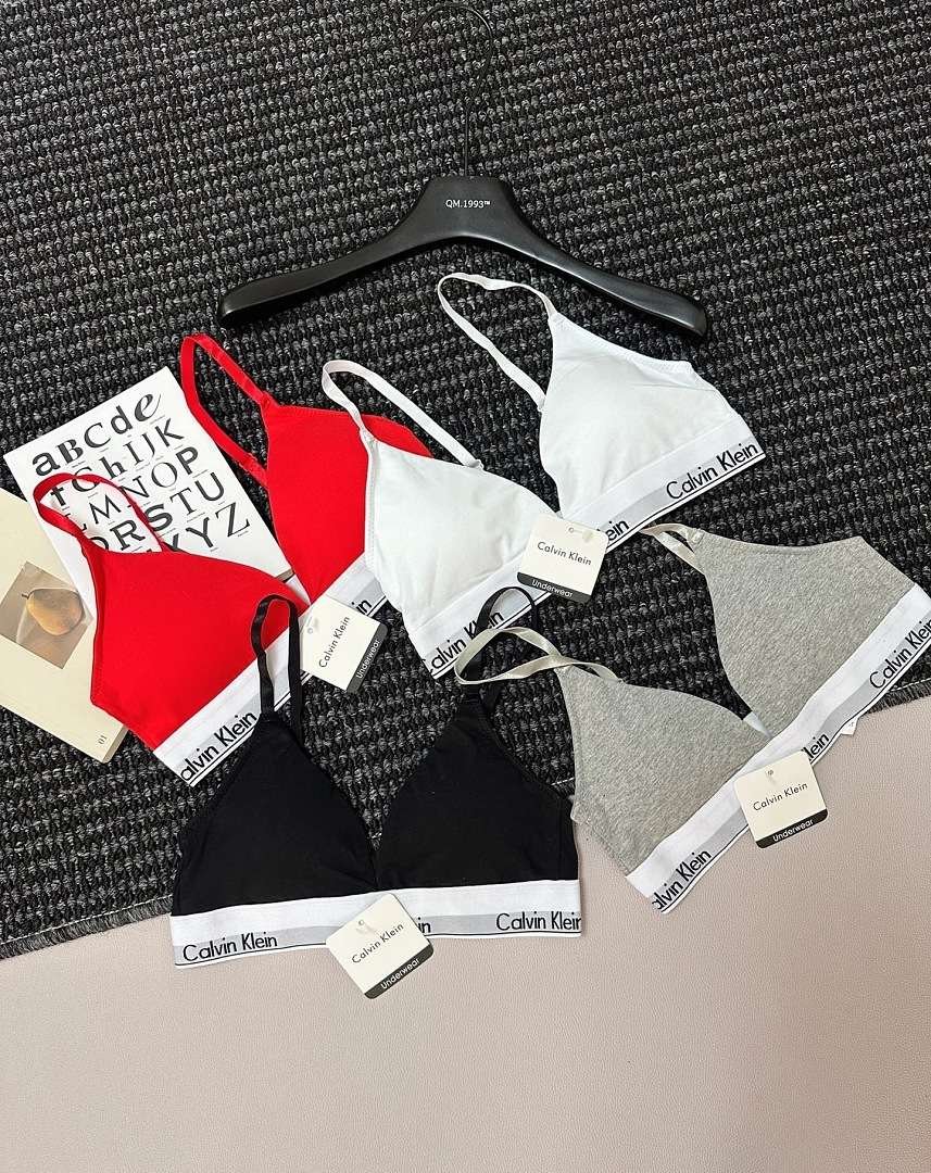 Calvin Klein - Komplet bielizny damskiej w 4 kolorach - obrazek 16