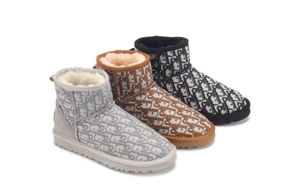 UGG - Mini Boot with Jacquard Pattern in 3 Colors