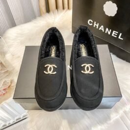 Chanel - Mokasyny w 2 kolorach