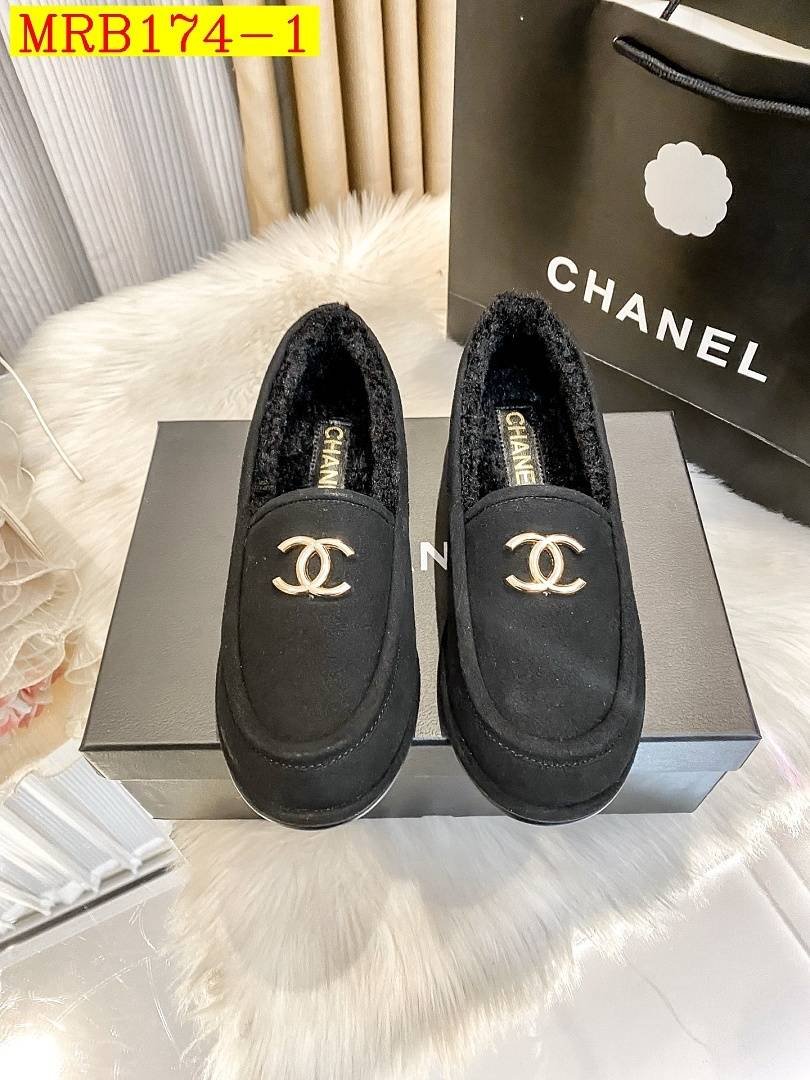 Chanel - Mokasyny w 2 kolorach