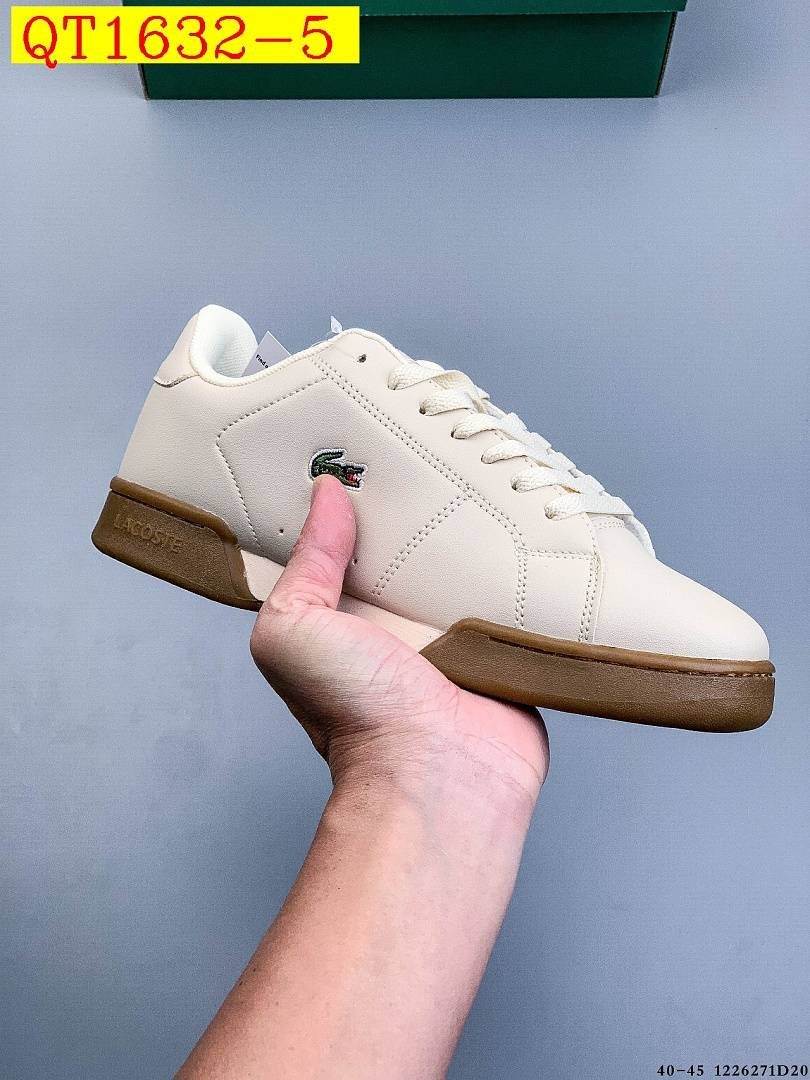 Lacoste - Skórzane trampki Carnaby Cup w 6 kolorach - obrazek 5