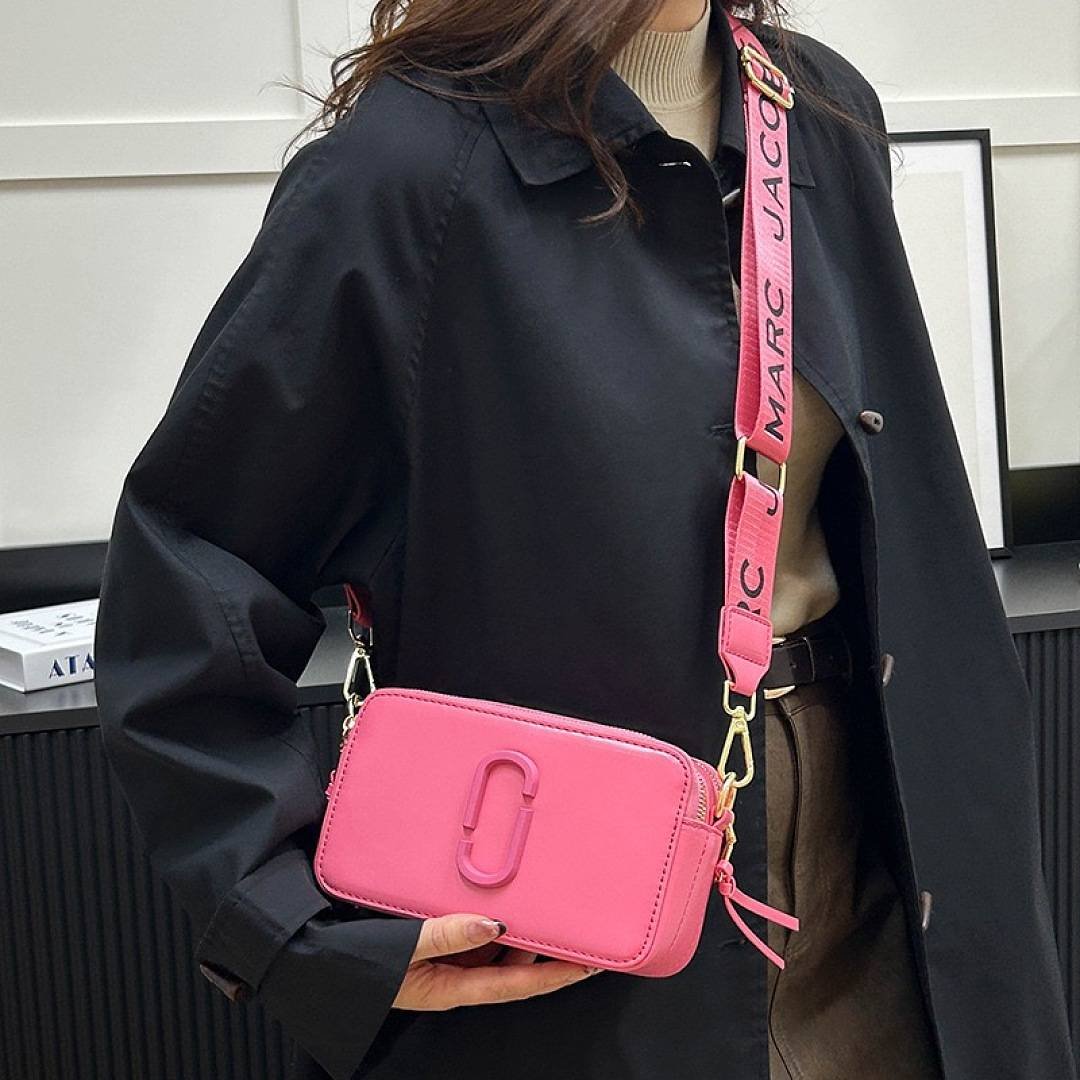 Marc Jacobs - Torba Snapshot 21x12x7cm w 8 kolorach - obrazek 10