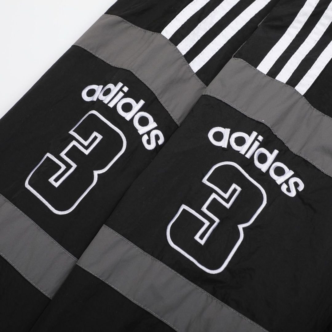 Adidas - Originals Trainingsjacke mit gesticktem Logo in 3 Farben – Bild 4
