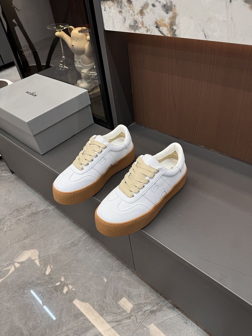 Hogan - Tênis feminino com listras em H, modelo 2026, disponível em 4 cores. - Imagem 5
