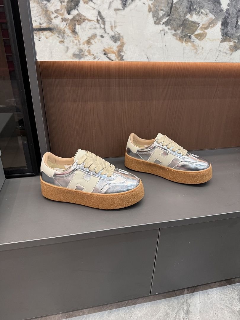 Hogan - Tênis feminino com listras em H, modelo 2026, disponível em 4 cores. - Imagem 8