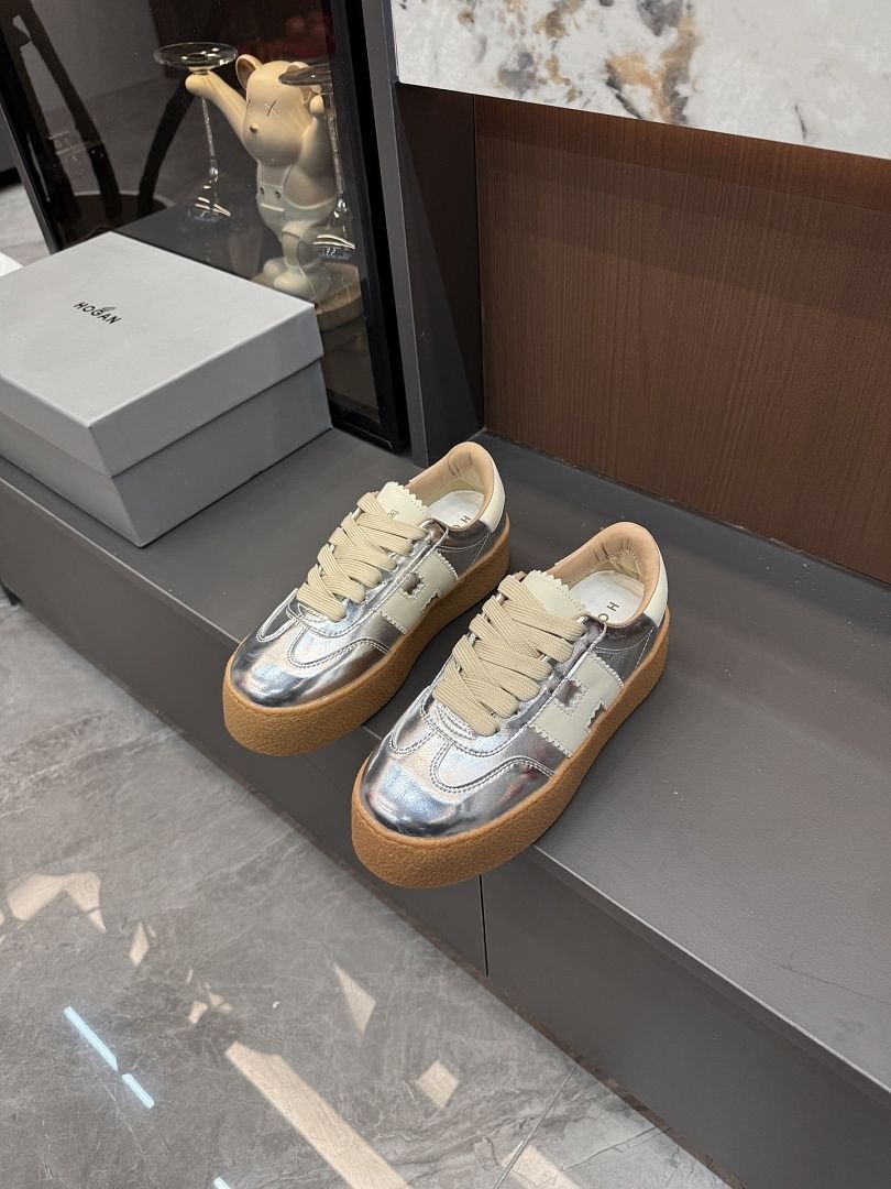 Hogan - Tênis feminino com listras em H, modelo 2026, disponível em 4 cores. - Imagem 9