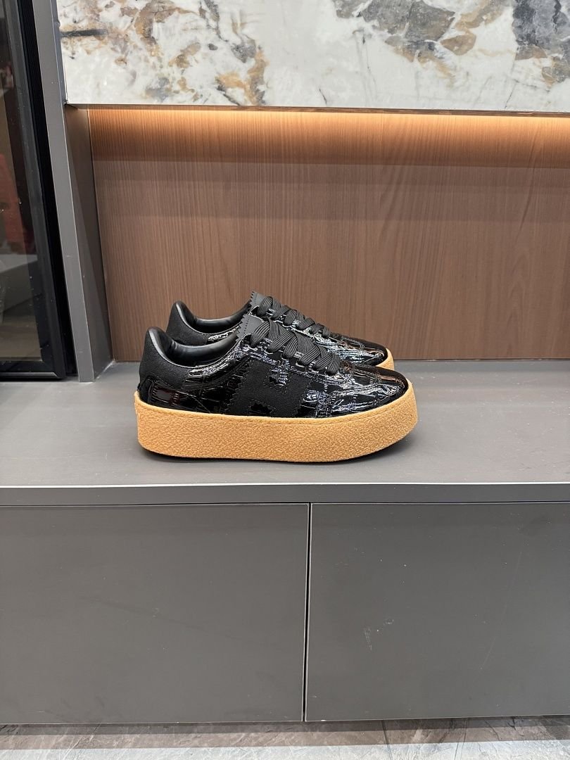 Hogan - Tênis feminino com listras em H, modelo 2026, disponível em 4 cores. - Imagem 17