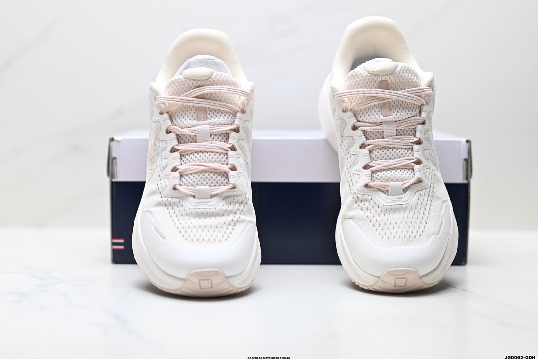 Fila - Nuvole 4 damskie buty do biegania w 4 kolorach - obrazek 7