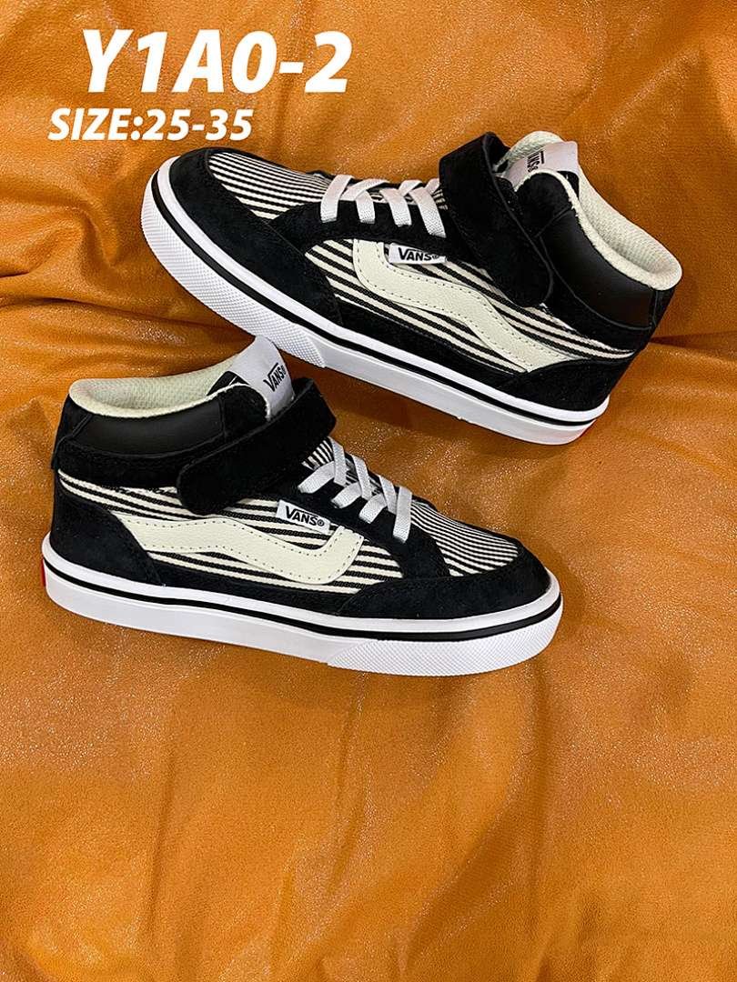 Vans - Hylane V Kids Sneakers w 6 kolorach - obrazek 2