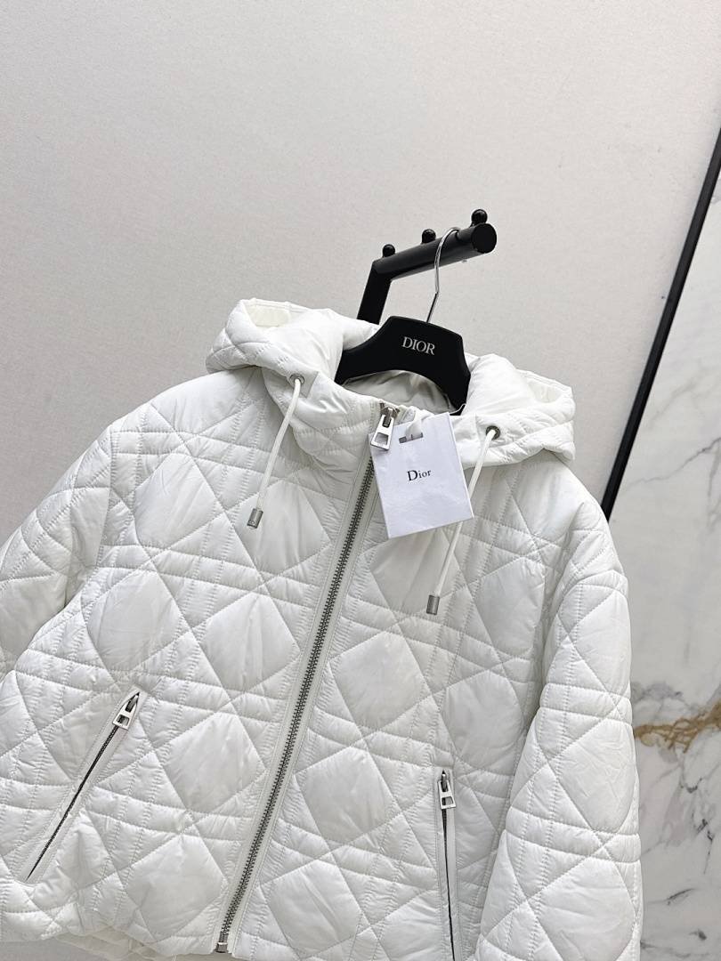 Dior - Doudoune matelassée blanche pour femme – Image 9