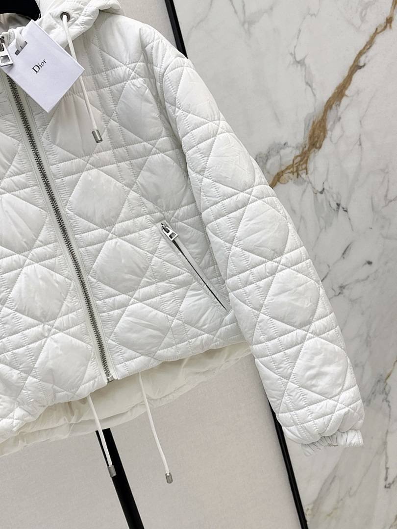 Dior - Doudoune matelassée blanche pour femme – Image 11