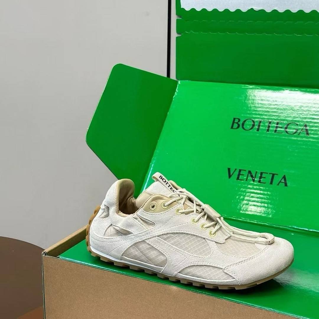 Bottega Veneta - Sneakers w 3 kolorach