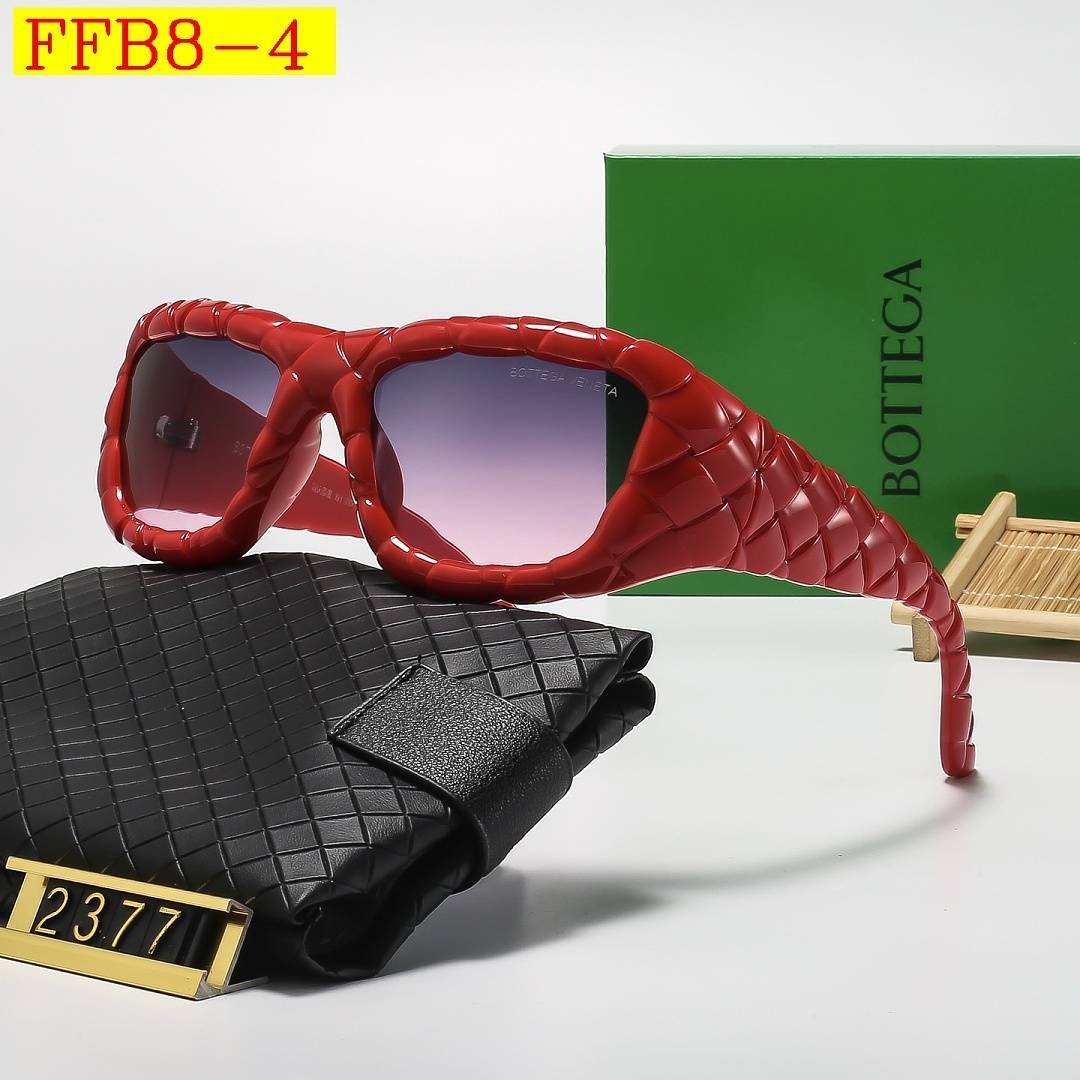 Bottega Veneta - Óculos de sol acolchoados em 6 cores - Imagem 5