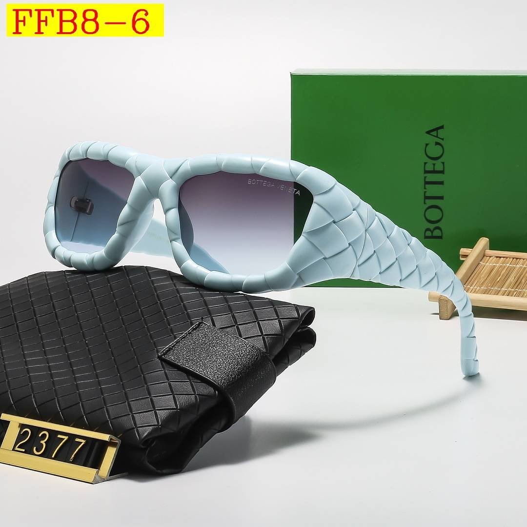 Bottega Veneta - Óculos de sol acolchoados em 6 cores - Imagem 7