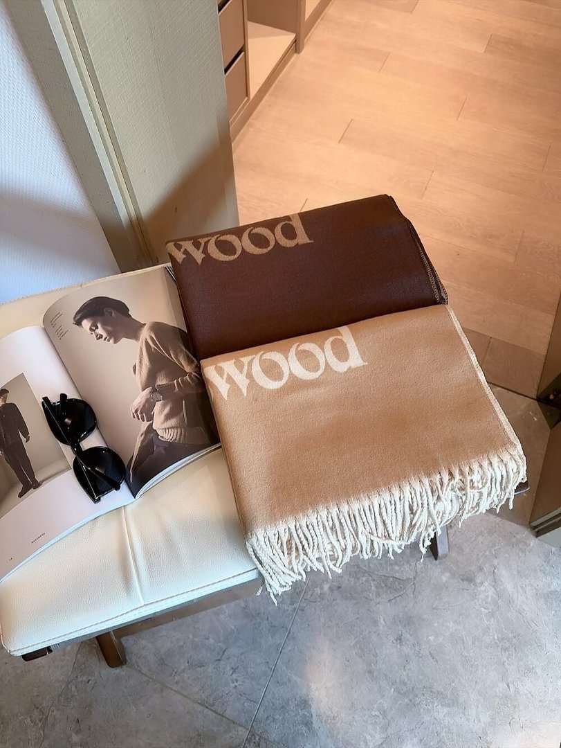 Vivienne Westwood - Sciarpa in cashmere dimensione 65x180cm in 5 colori - immagine 7