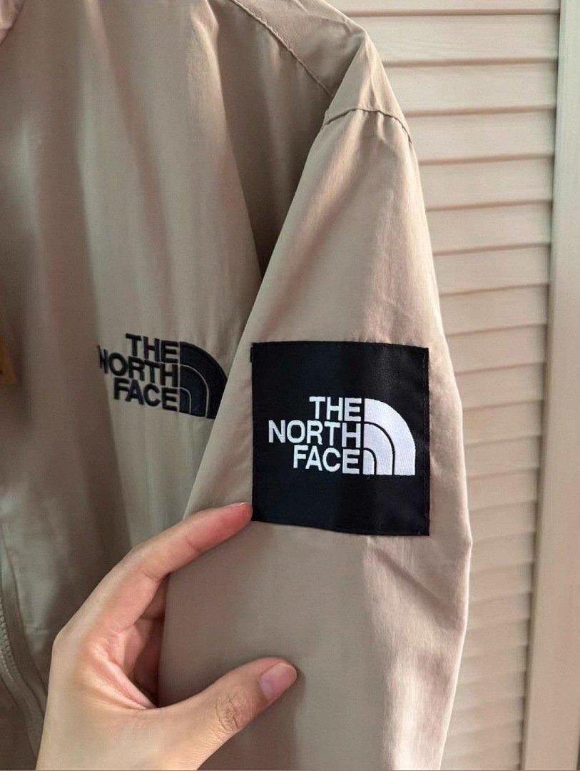 The North Face - Track Jacket in 3 Colors - Image 8