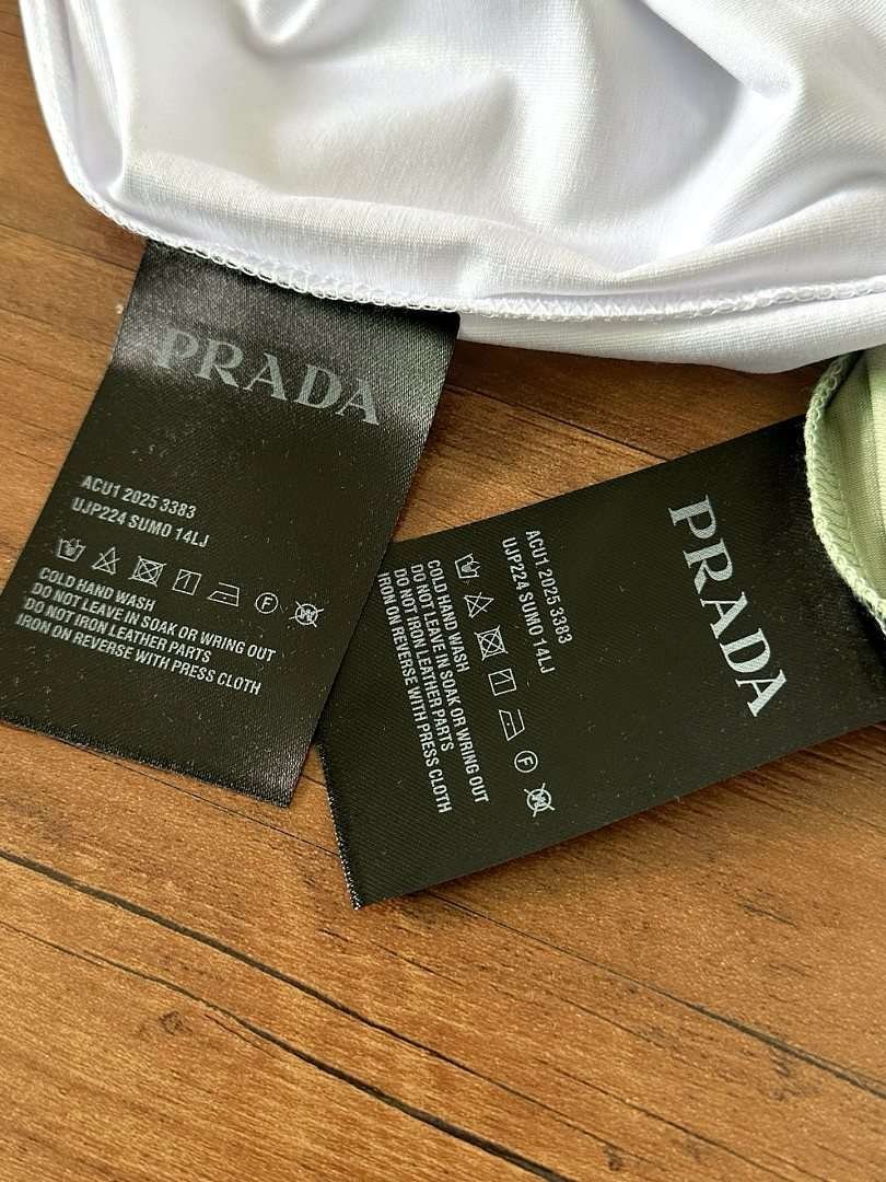 Prada - Milano T-shirt z okrągłym dekoltem w 4 kolorach - obrazek 4