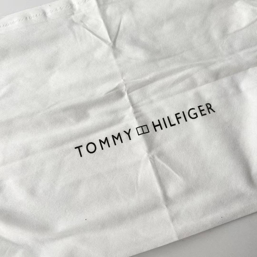Tommy Hilfiger - Torebka crossbody w 2 kolorach - obrazek 12
