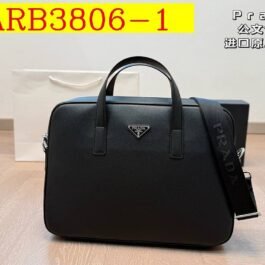 Prada - Saffiano Aktentasche/Schultertasche Größe 37x27cm