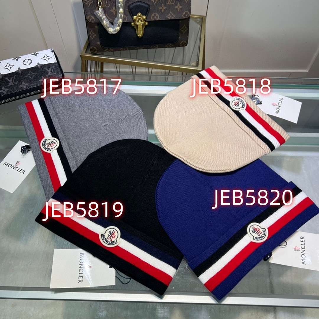 Moncler - Czapka beanie w trójkolorowe paski, 4 kolory - obrazek 9