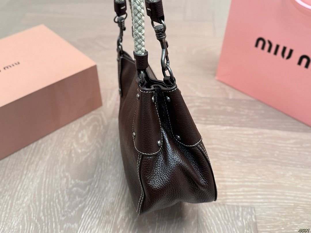 Miu Miu - Shoulder Bag size 25x19cm in 3 Colors - Image 6