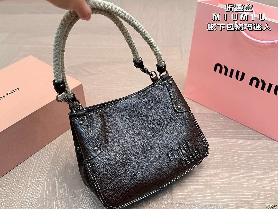 Miu Miu - Shoulder Bag size 25x19cm in 3 Colors - Image 12