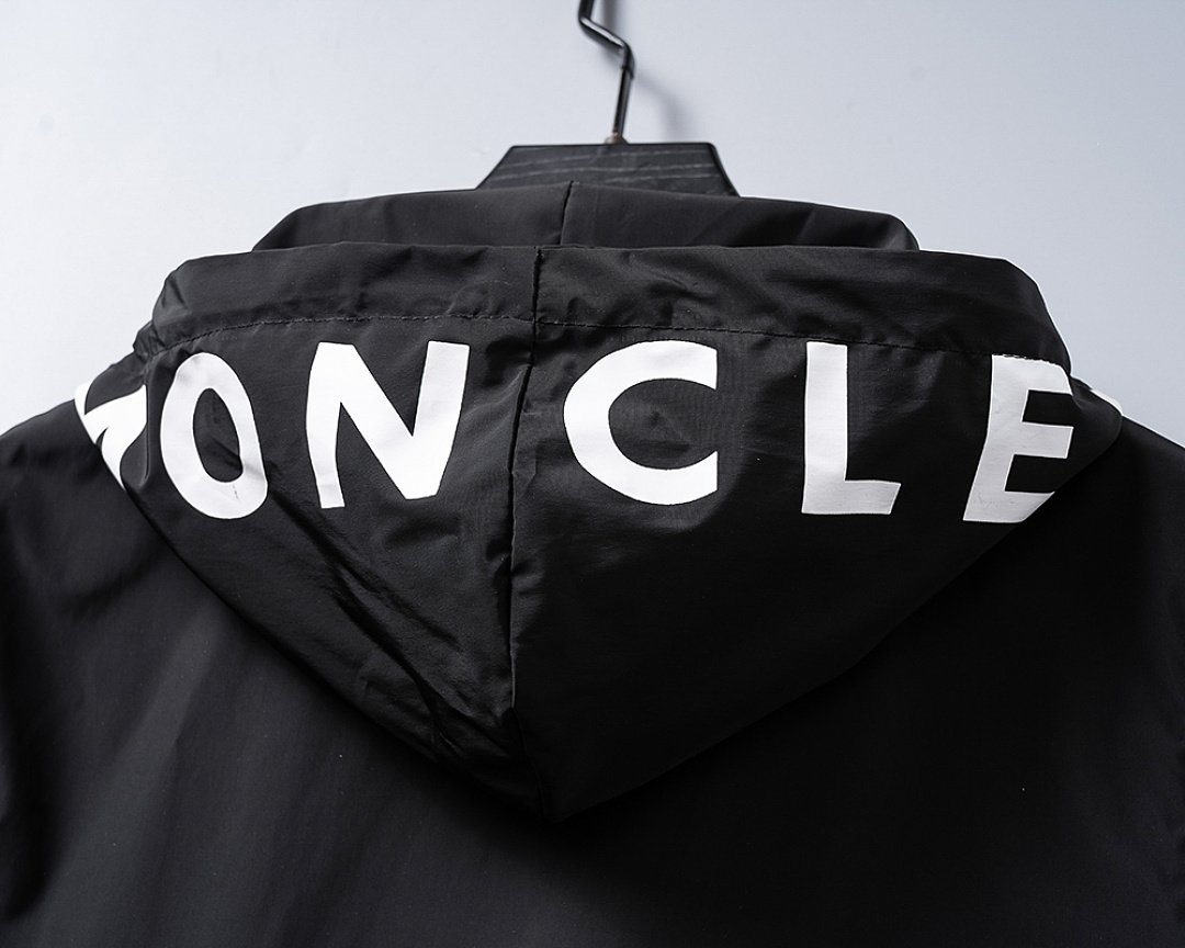 Moncler - Chaqueta ligera con capucha en 2 colores - Imagen 19